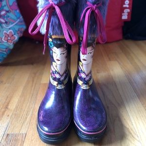 Don Ed Hardy - “Kiss of Death” Geisha Rain Boots